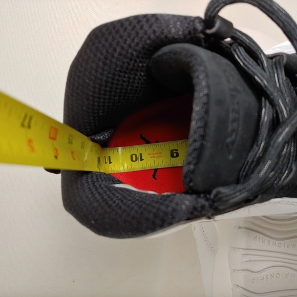 Nike Air Jordan 10 Retro X I'm Back Sneakers - Picture 2 of 8